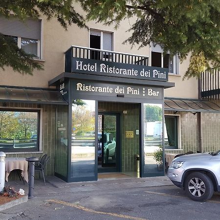 Hotel Dei Pini Medolago Exterior foto